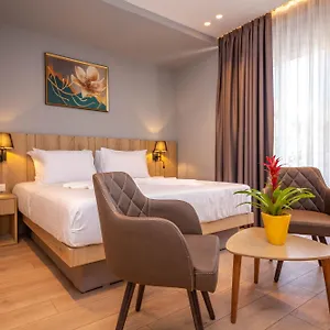 4* Hotel Azure